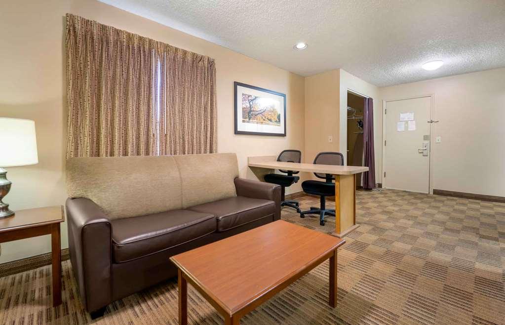 Extended America - Chicago - - Yorktown Center Hotel