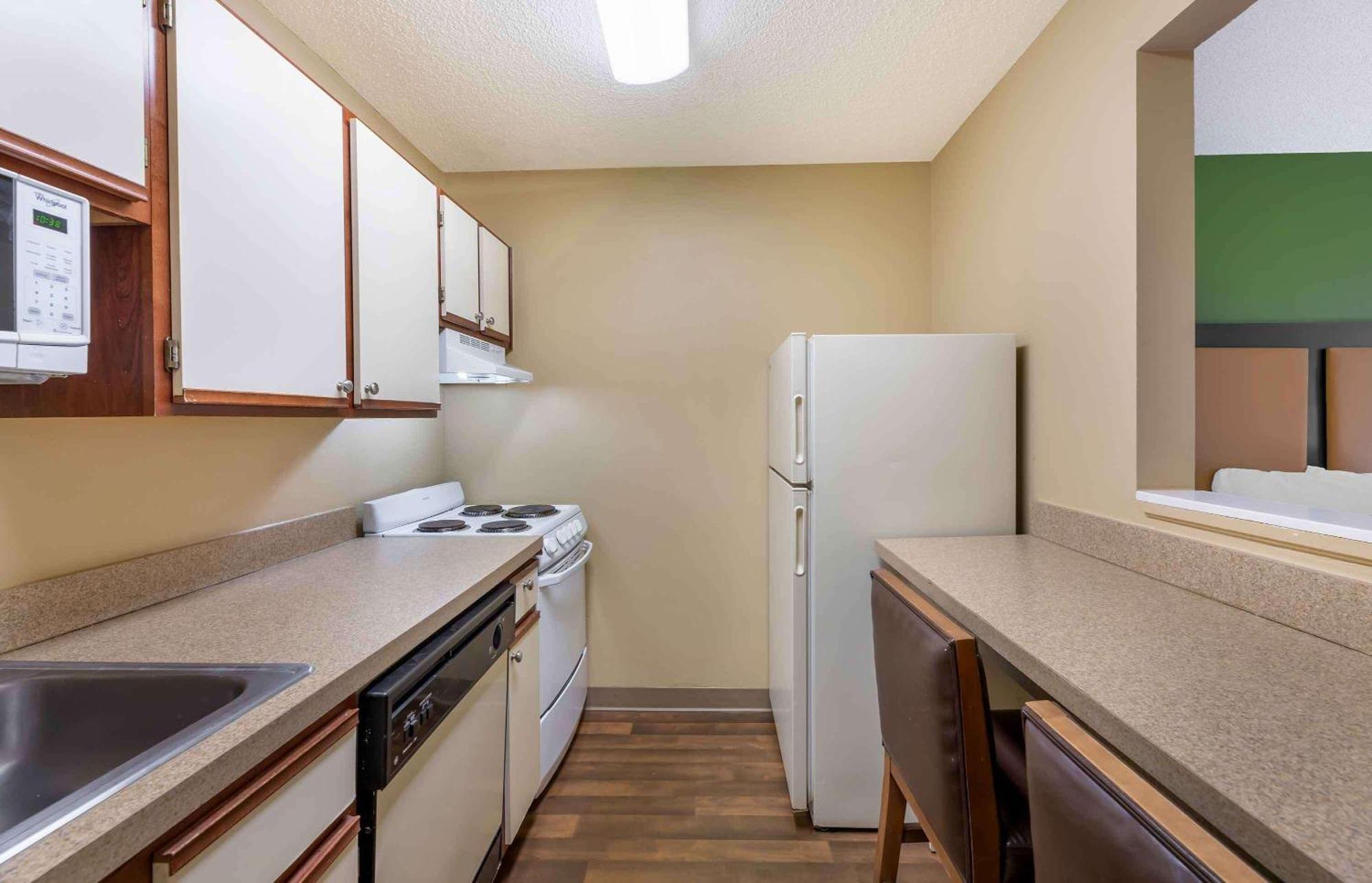 Extended America - Chicago - - Yorktown Center Hotel