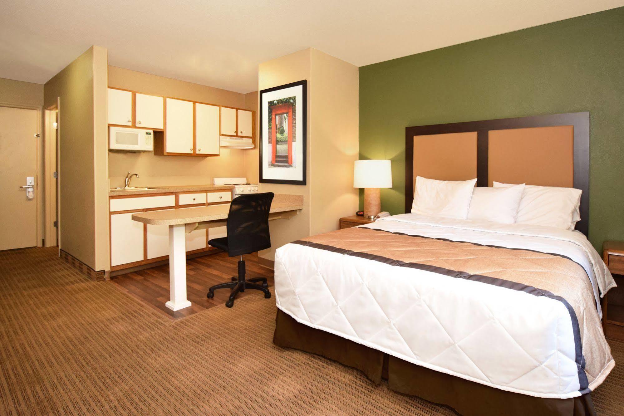 Extended America - Chicago - - Yorktown Center