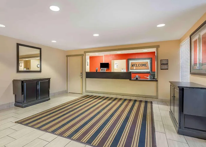 Extended Stay America Suites - Chicago - Lombard - Yorktown Center